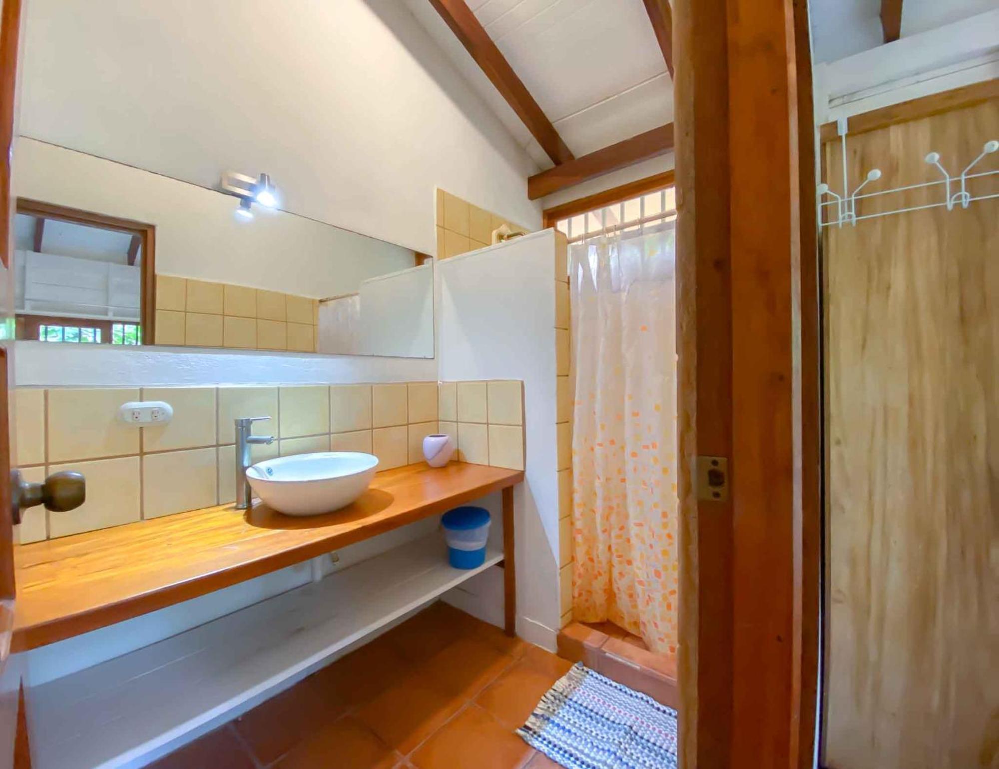 Hotel Casitas Mar Y Luz Puerto Viejo de Talamanca Eksteriør bilde